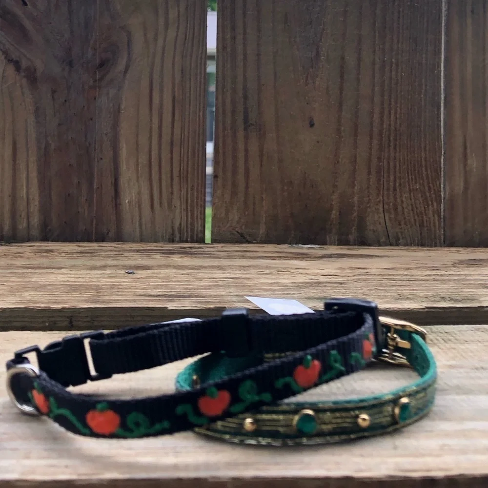 A Pair of Seasonal Holiday Pet Collars New Small